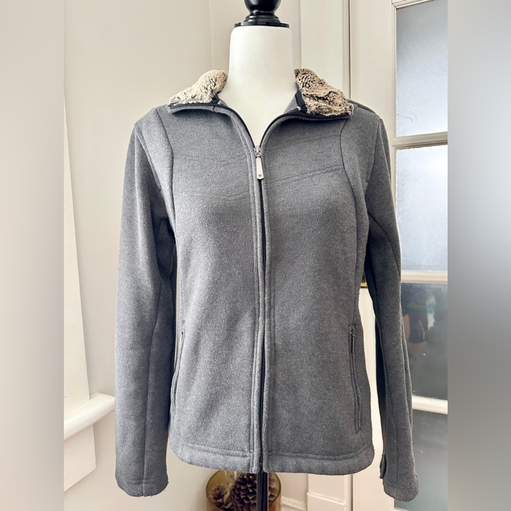 Women’s Columbia full zip jacket, Size M, faux fur collar